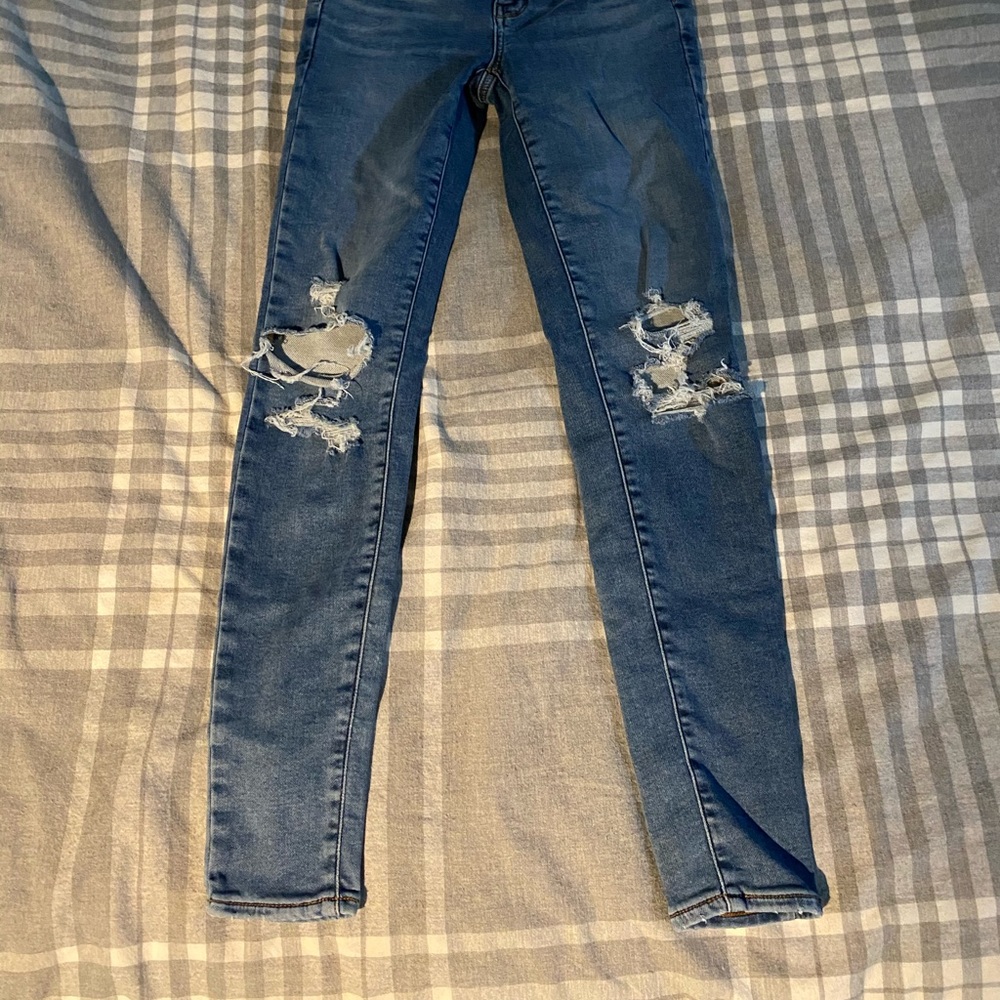 ‼️No Longer Available‼️ American Eagle Jeans. - Picture 5 of 6